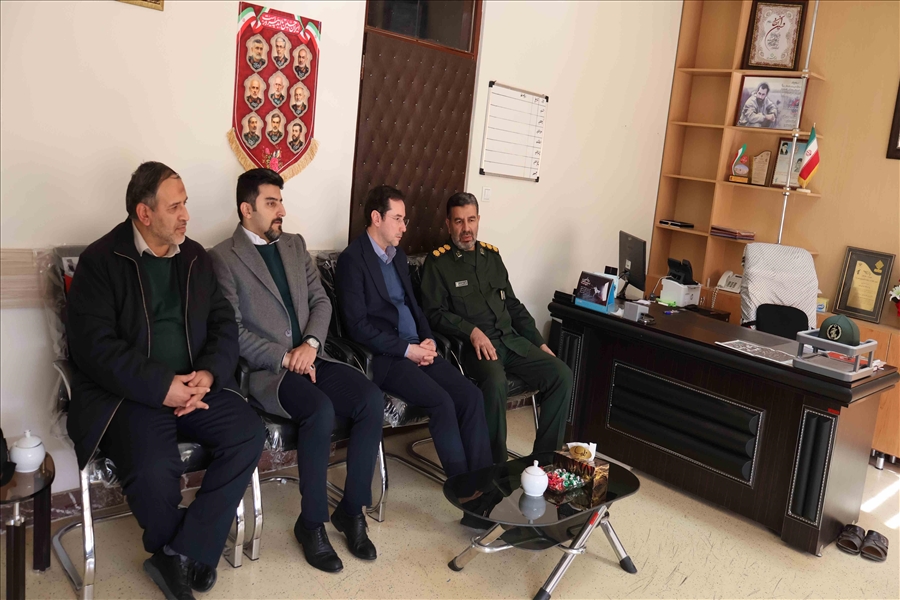 تبریک اعیاد شعبانیه و روز پاسدار توسط مسئولان دانشگاه بناب به فرمانده ناحیه بسیج